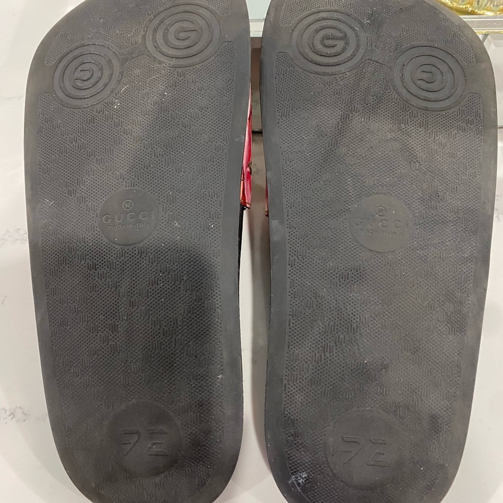 Pursuit Slide Sandal
GUCCI - Picture 6 of 14
